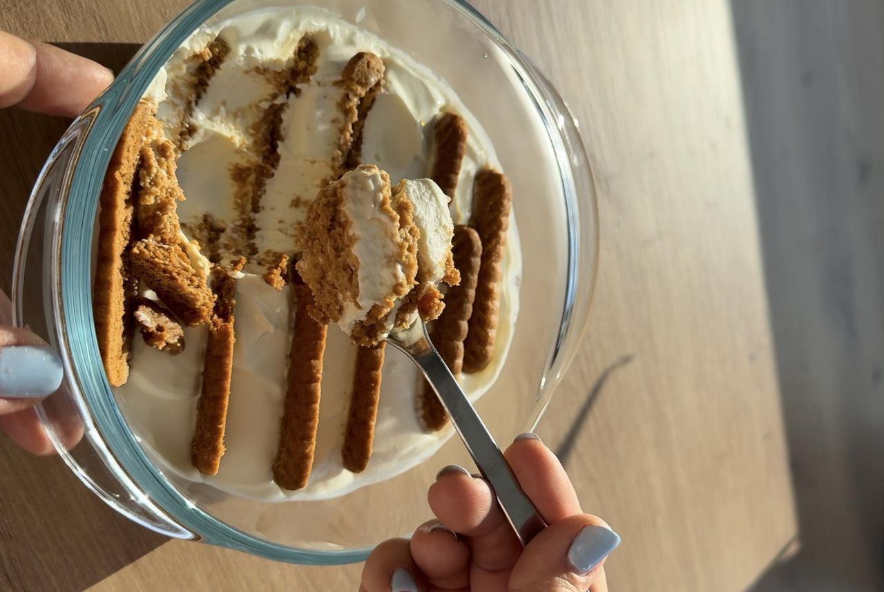 Deser lotus gotowy do jedzenia