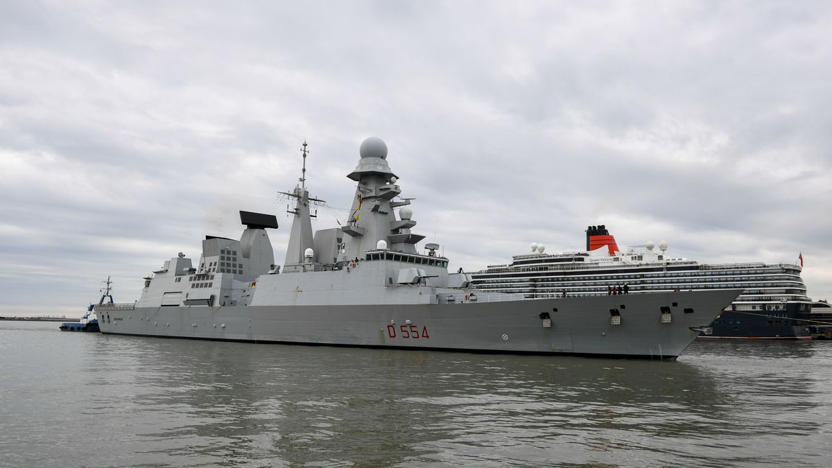 w�oski niszczyciel Caio Duilio
Gdynia, 20.05.2023. W�oski niszczyciel Caio Duilio z silnym uzbrojeniem przeciwlotniczym i przeciwrakietowym, kt�ry wzmocni obron� przeciwlotnicz� i przeciwrakietow� polskiego wybrze�a wp�yn�� do portu w Gdyni, 20 bm. (aldg) PAP/Adam War�awa
Adam War�awa
Caio Duilio, niszczyciel, port, statek, w Gdyni, w�oski, wp�yniecie