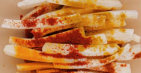 Pomaga redukować obrzęki i wspiera detoks. Zimą ma większą moc