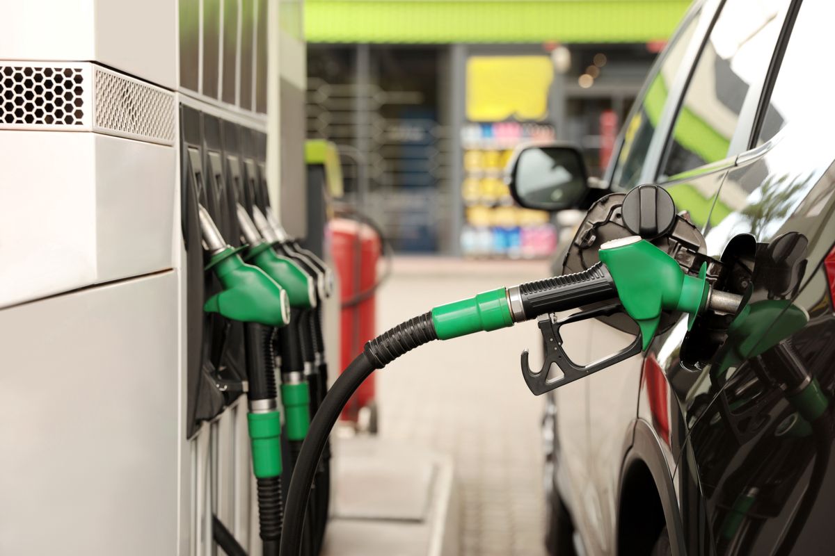 Zmiana na paliwo przejściowe obowiązuje na każdej stacji benzynowej w Polsce