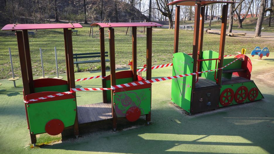 Rząd rozważa wariant czasowego zamknięcia żłobków i przedszkoli