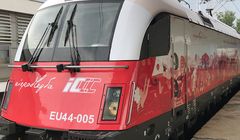 Pociągi PKP Intercity w biało-czerwonych barwach na 100-lecie niepodległości Polski