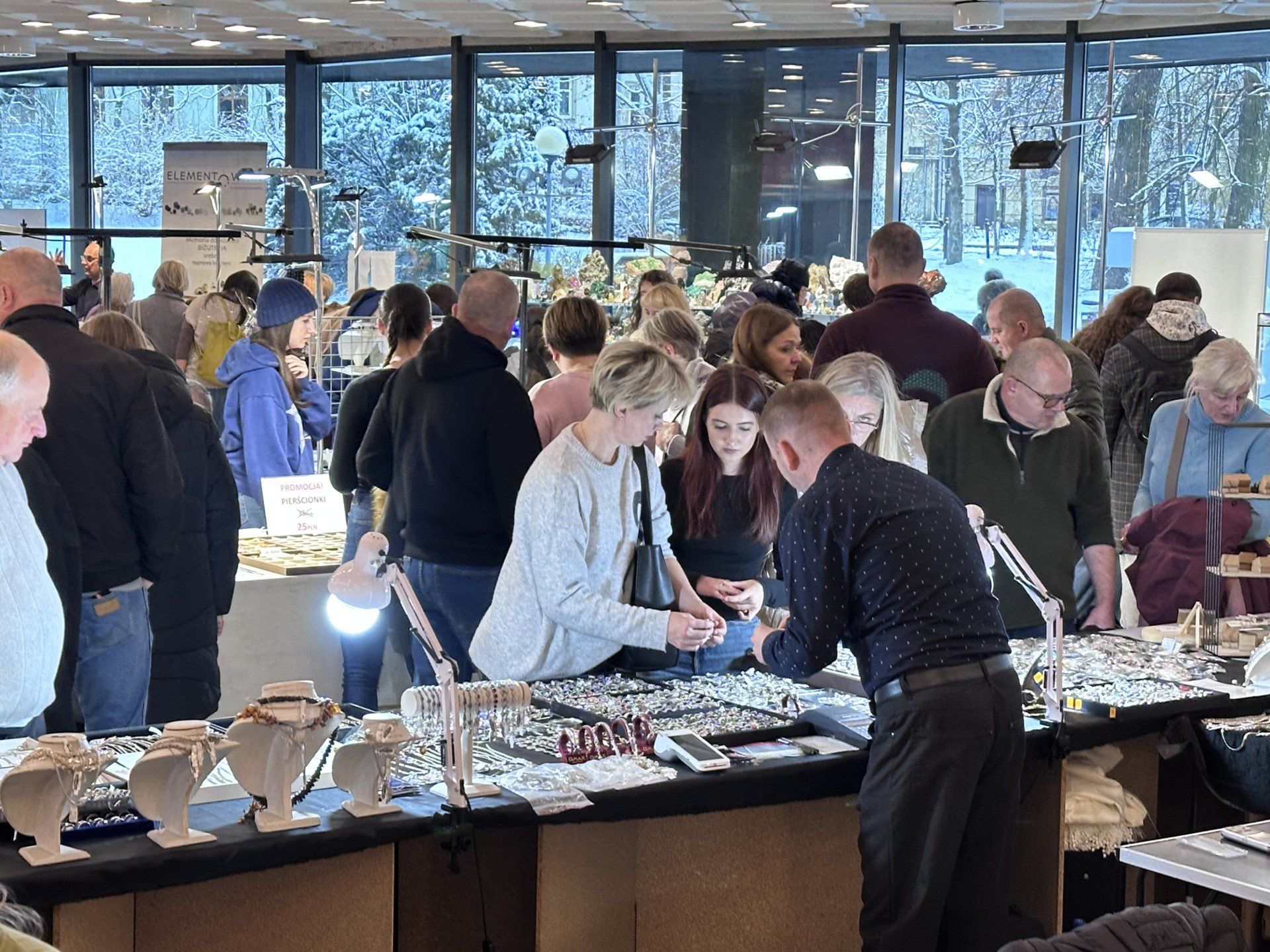 Giełda Minerałów i Skamieniałości w KCK w niedzielę, 23 listopada. Zobacz, kto odwiedził tę wystawę