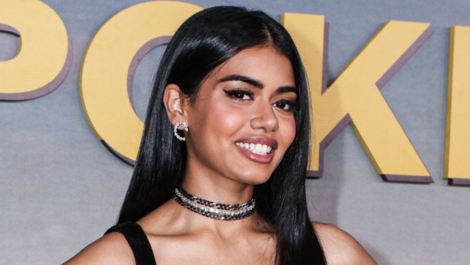 Megan Suri nie popisała się stylizacją na premierze serialu 
