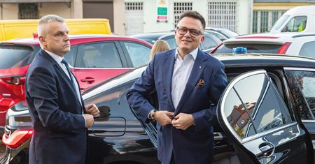 "Przez ponad 30 lat nikt nie miał odwagi". Hołownia mówi o sytuacji w ochronie zdrowia