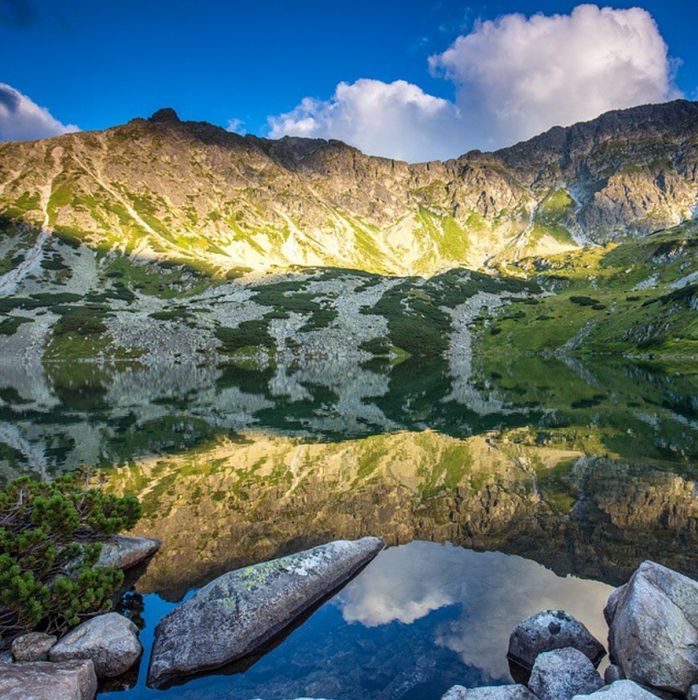 Zdjęcia krajobrazowe, które zachwycają klimatem i emocjami. Polskie Tatry w obiektywie Adama Brzozy