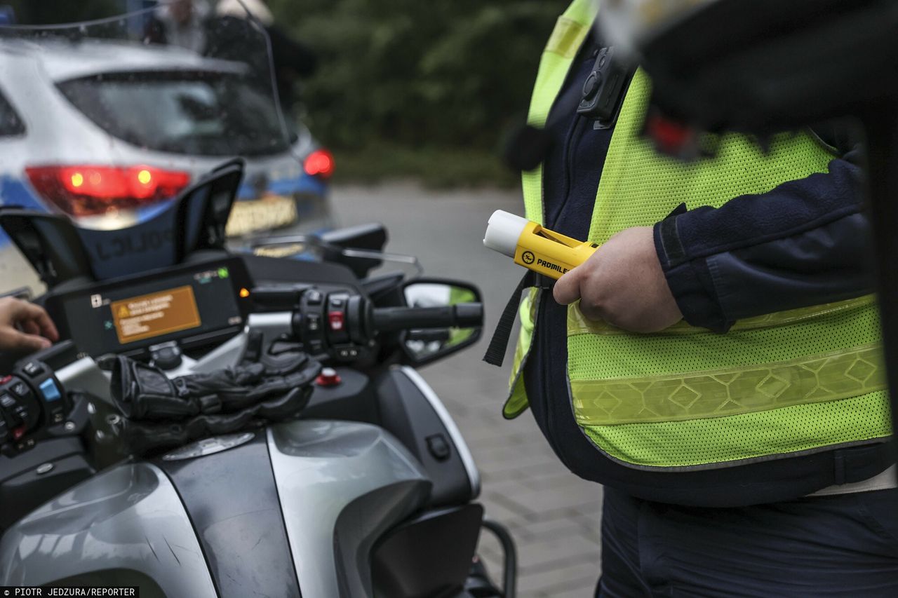Policjanci "na gazie". Czarna seria z nietrzeźwymi funkcjonariuszami