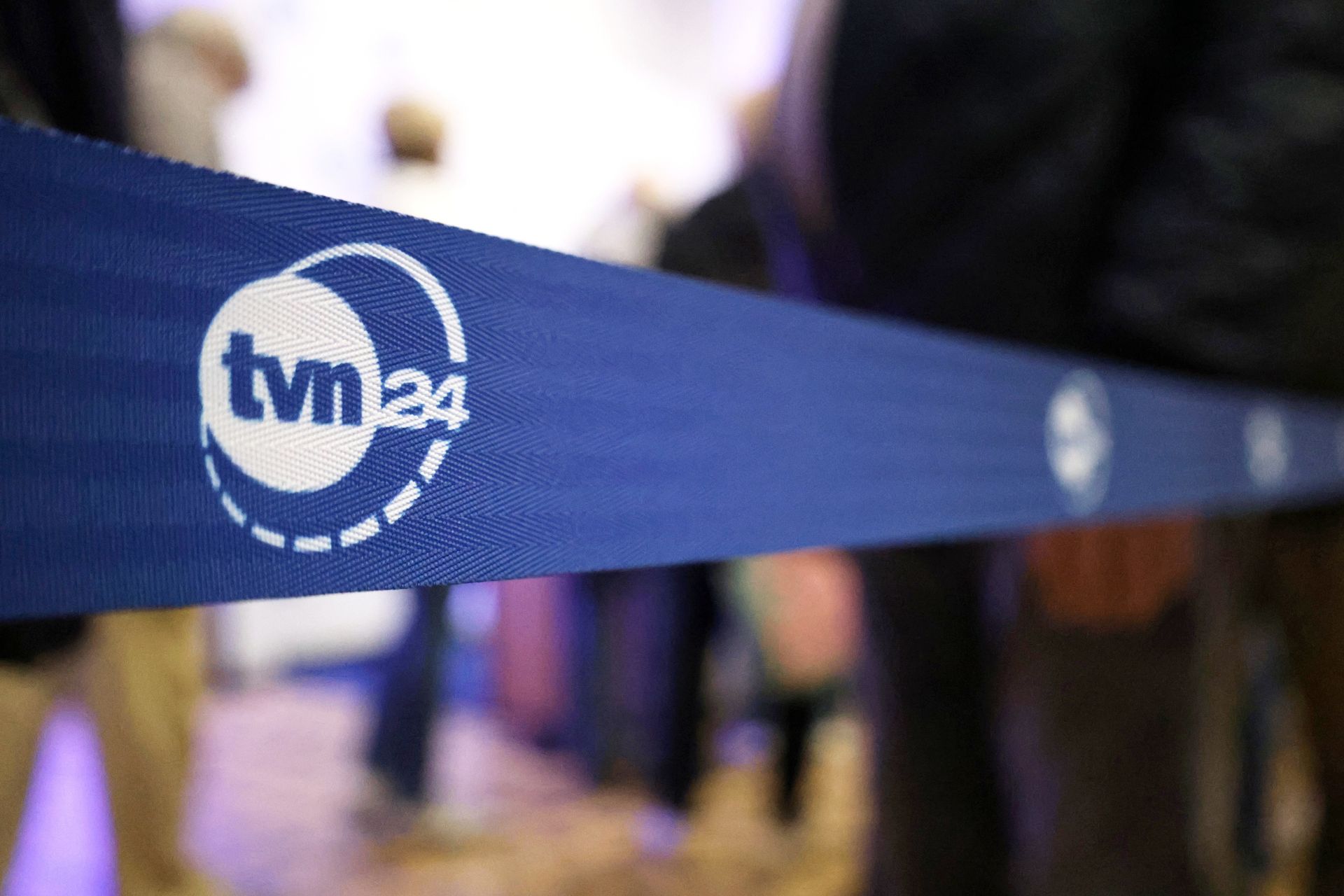 Dziennikarze TVN24 "robią swoje". Dlaczego niektórym fanom stacji się nie podoba? [OPINIA]