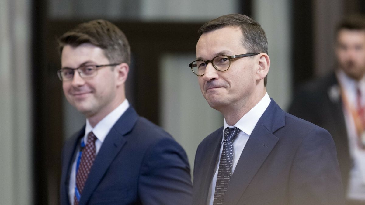 Szczyt UE w BrukseliPolish Prime Minister Mateusz Morawiecki talks to media at the end of the third day of an EU summit at the Europa building in Brussels, on July 2, 2019. European Union leaders restarted the marathon talks this Tuesday to desperately seek a breakthrough in a diplomatic fight over who should be picked for the top of EU Commission, EU Council and the High Representative of the Union for Foreign Affairs and Security Policy.    fot Thierry Monasse/REPORTERThierry Monasse/REPORTER
