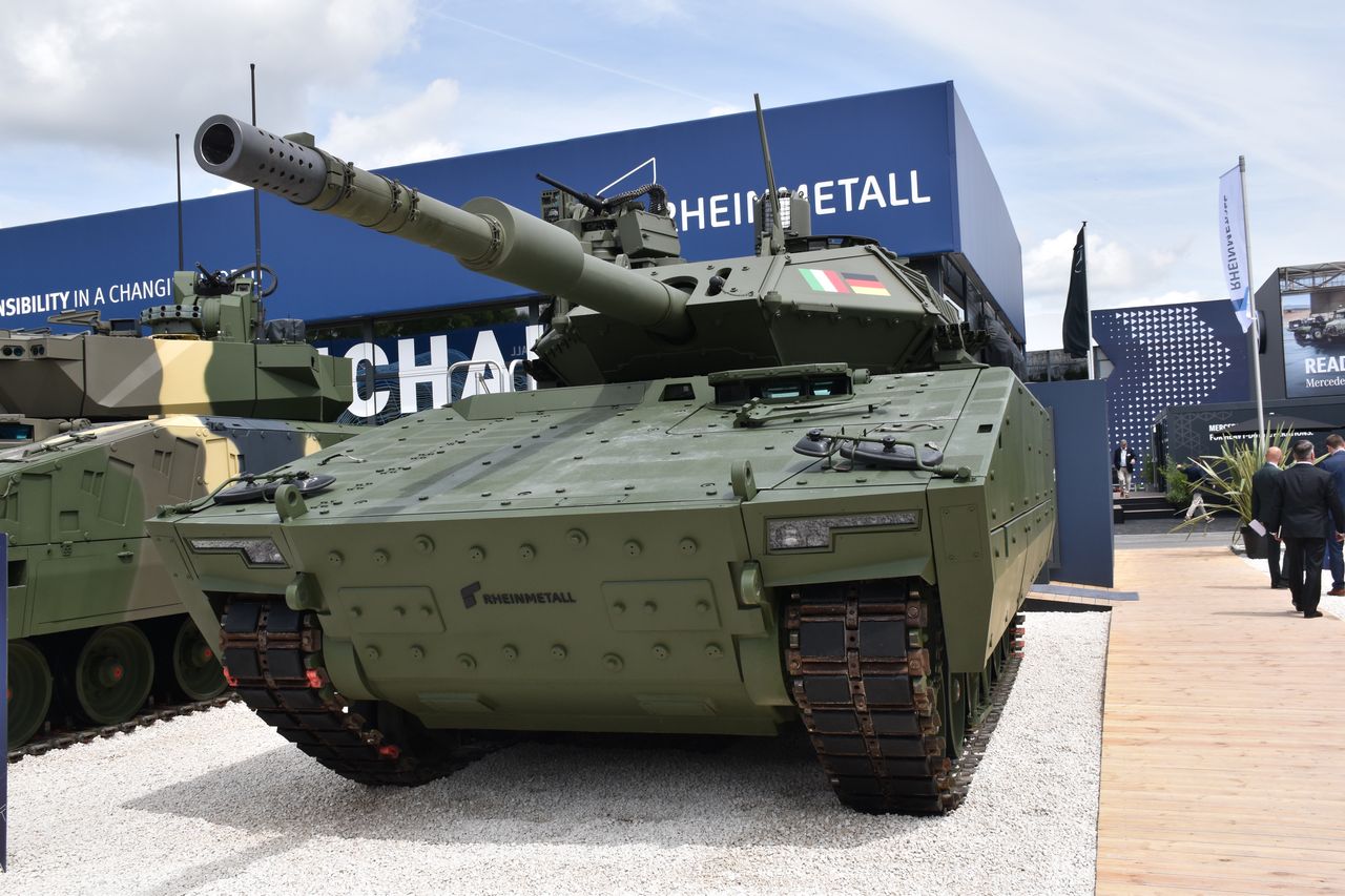 The first sign of cooperation with Rheinmetall was the medium tank presented at Eurosatory.