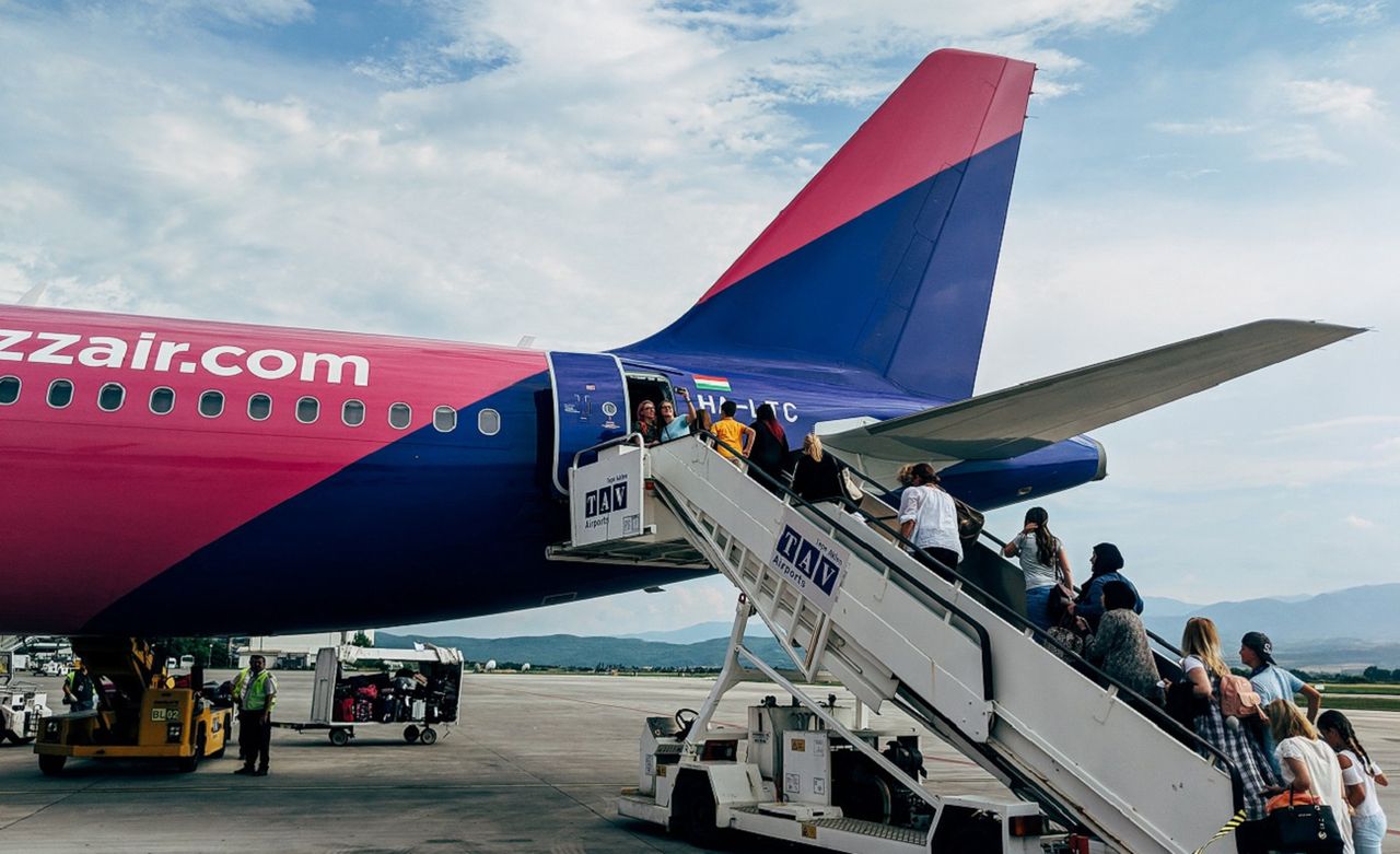 Wizz Air odwołuje loty do Polski z trzech krajów. Chodzi o nowe rozporządzenie Rady Ministrów