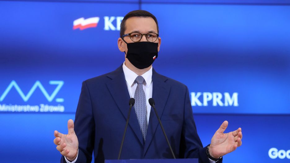 Strefa czerwona. Premier Mateusz Morawiecki odniósł się do spekulacji o wprowadzeniu kolejnych obostrzeń w całym kraju 