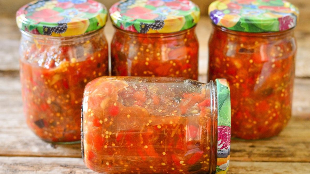 Do słoików robię tylko tę sałatkę warzywną. Pasuje idealnie na każdą okazję