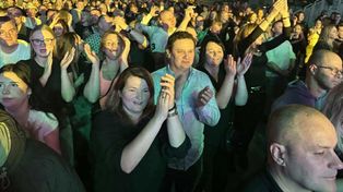 Radom: Andrzejkowa Gala Gwiazd. Tłumy i szampańska zabawa publiczności