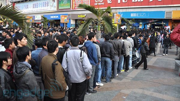 Ogromne kolejki przed sklepami Meizu [wideo] 1