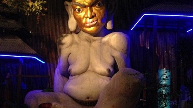 W poczuciu społecznego obowiązku [Gadżetomaniak w podróży] 1