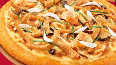 Pizza Hut proponuje pizzę z dziwnym składnikiem. Spróbowałbyś?