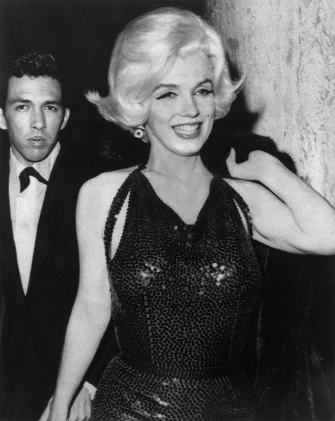 Kim Kardashian po Gali MET przebrała się w drugą suknię Marilyn Monroe