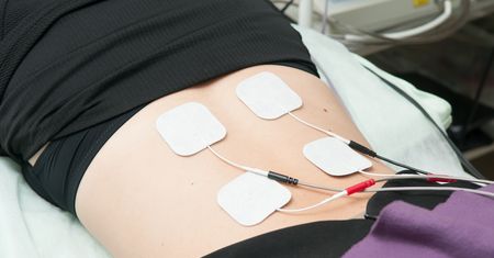 Prądy interferencyjne – działanie, wskazania i skutki uboczne