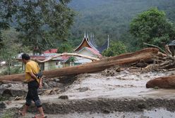 Katastrofalne powodzie na Sumatrze. Liczba ofiar rośnie