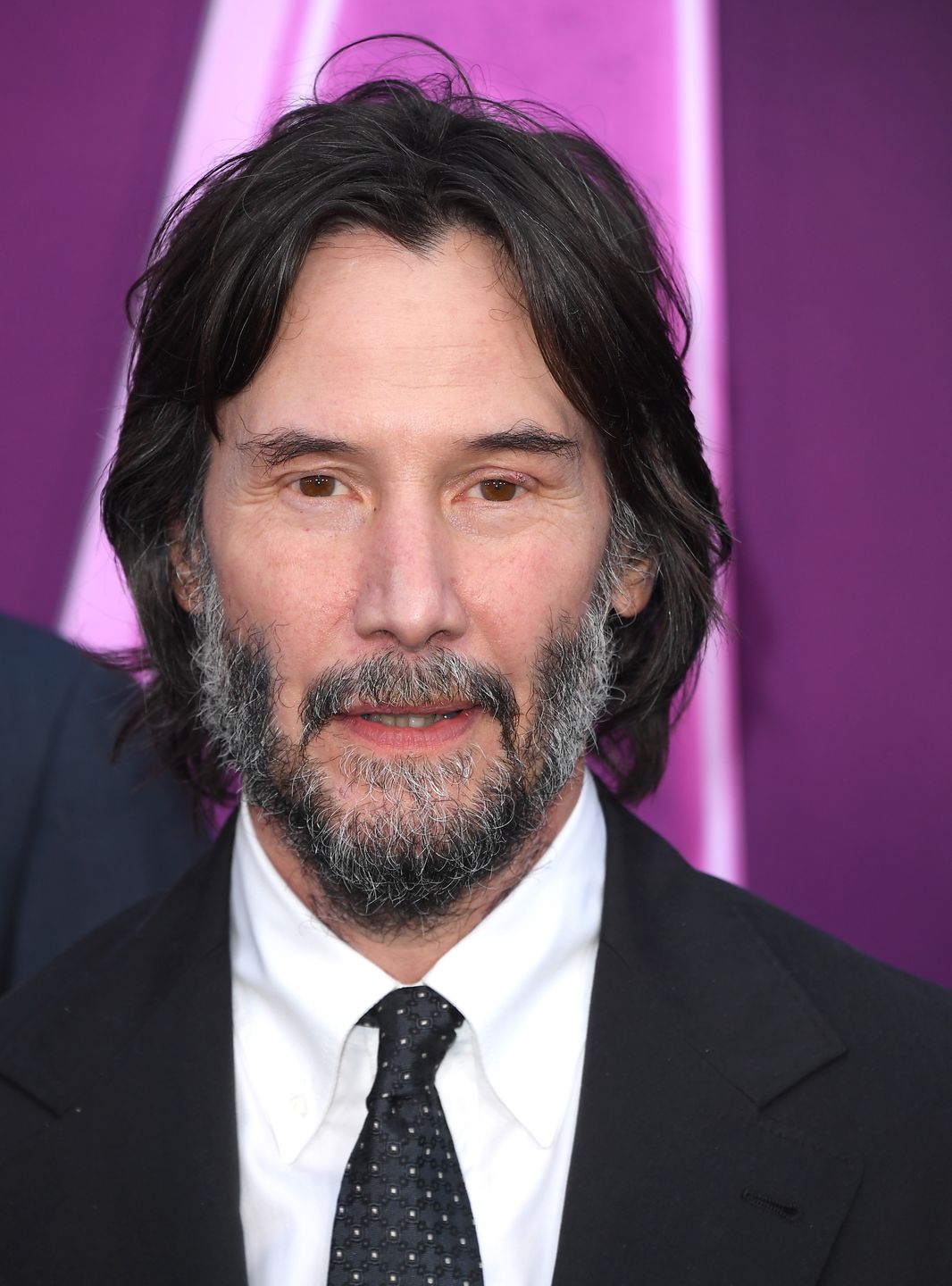 Keanu Reeves z ukochaną na premierze "Balleriny"