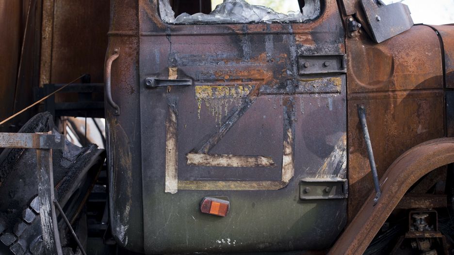Ukraina - arch
A destroyed truck marked with a ?Z? logo, a tactical marking that has come to symbolize the war, on May 13, 2022 in Kharkiv, Ukraine.
Pete Kiehart/Redux