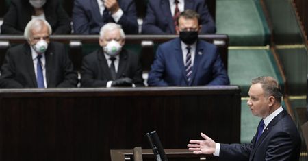 Konflikt prezydenta z Jarosławem Kaczyńskim? "Próba stworzenia nowego ugrupowania"