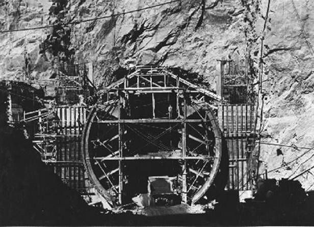 Budowa zapory Hoovera (Fot. USBR.com)