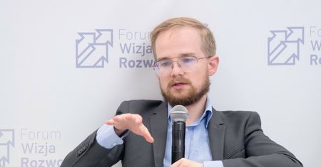 Piotr Patkowski odwołany. "Nie posiada niezbędnych kompetencji"