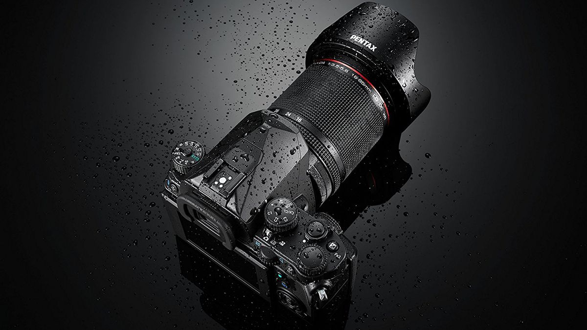 Pentax KP - nowoczesna i zaawansowana lustrzanka z matrycą APS-C i czułością ISO 819 200 1