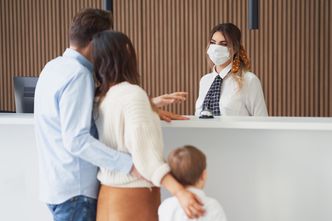 Hotelarze nie chcą lockdownu. Będą przyjmować zaszczepionych i osoby z negatywnym wynikiem