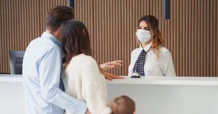 Hotelarze nie chcą lockdownu. Będą przyjmować zaszczepionych i osoby z negatywnym wynikiem