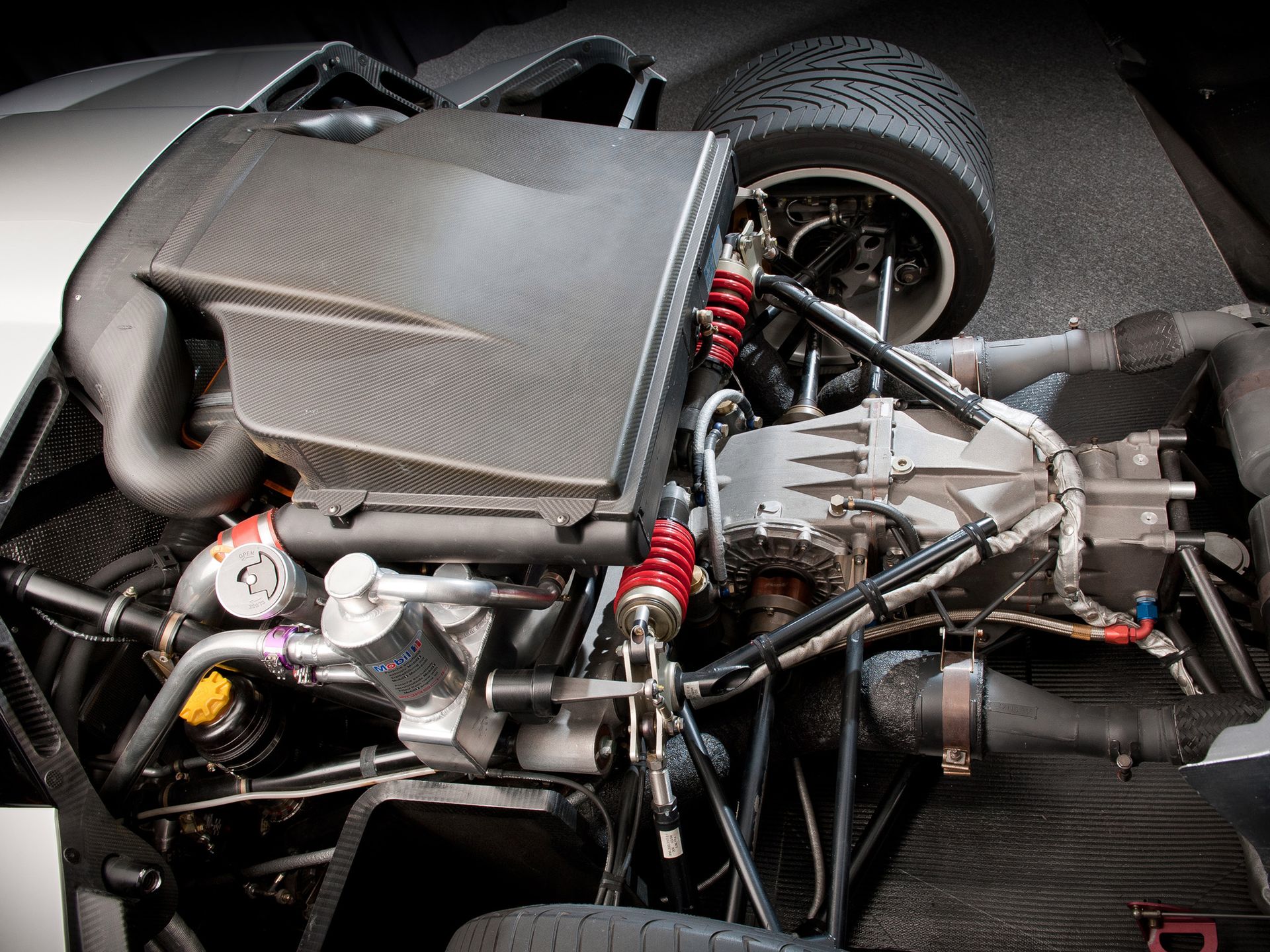 Porsche 911 GT1 Straßenversion - z toru na drogę [galeria zdjęć] 22