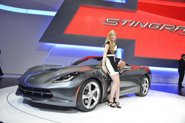 Pierwsza Corvette Stingray Convertible sprzedana!