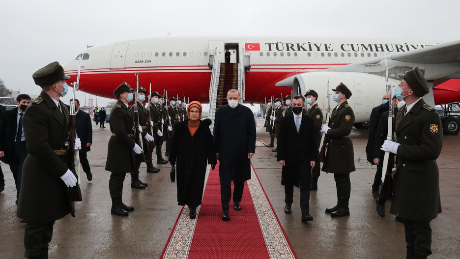 Kampanię promowania nowej nazwy Turcja rozpoczęła od nowych napisów na samolocie, którym prezydent Erdogan udaje się w dyplomatyczne podróże 