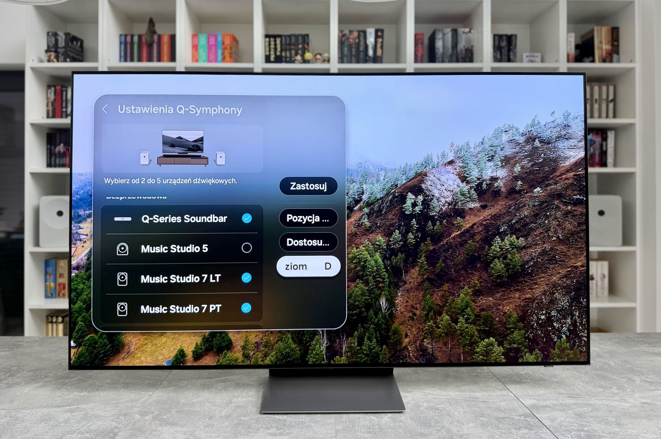 Samsung OLED S90H - Q-Symphony urządzenia