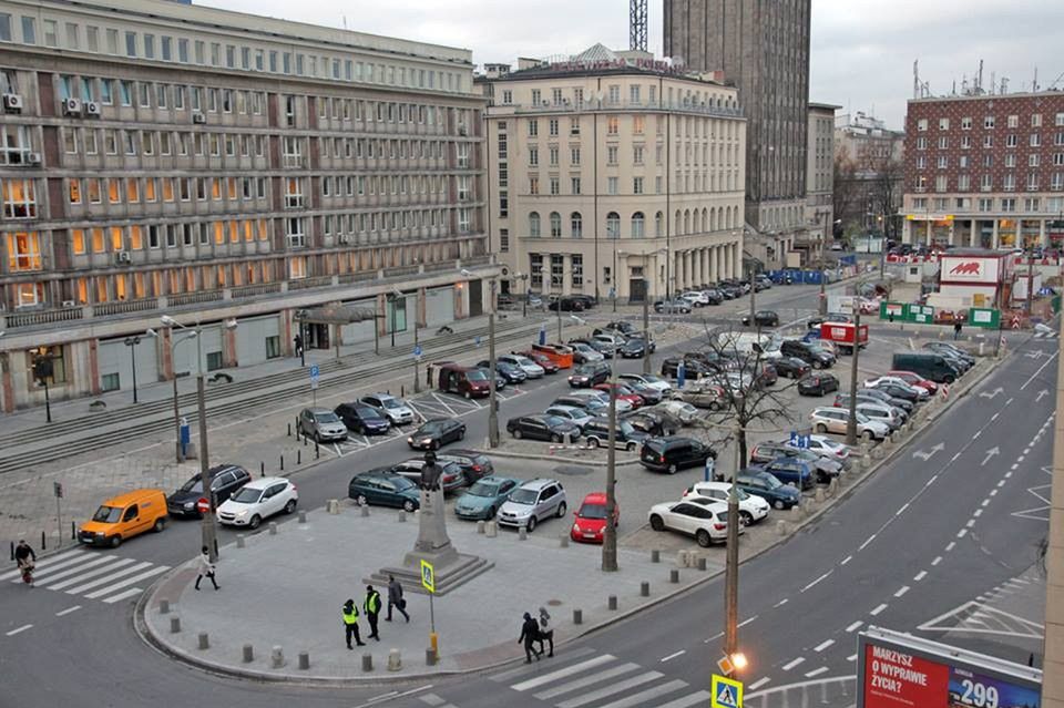 Chcą konsultacji ws. placu Powstańców!