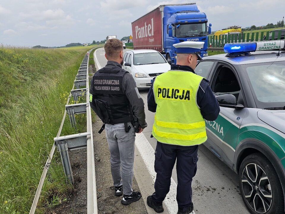 Migranci chcieli uciec do Niemiec. Akcja Straży Granicznej na A4
