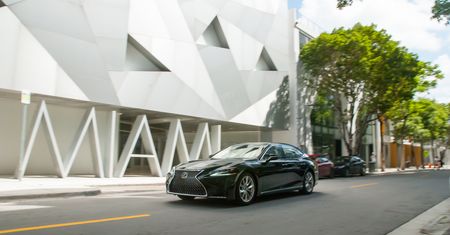 Test Lexusa LS 500 w Miami. Japończycy powinni zacząć się chwalić