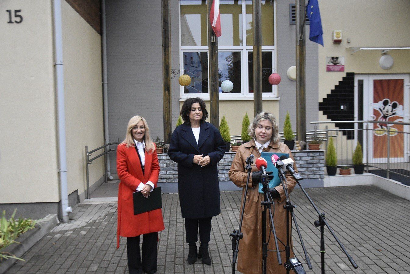 Posłanka Sylwia Bielawska i senator Agnieszka Kołacz-Leszczyńska mówiły jakie korzyści dał po roku program &#34;Aktywny Rodzic&#34;