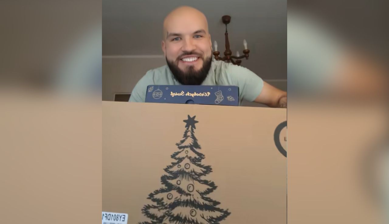 Otworzył paczki z Biedronki. Gotowi? Oto zawartość