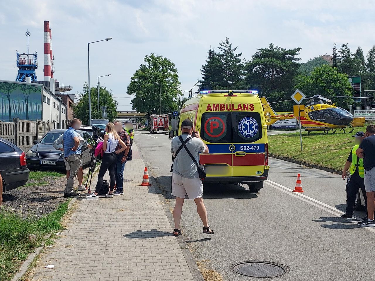 "Wyjątkowo silny wstrząs". Nie ma kontaktu z górnikami