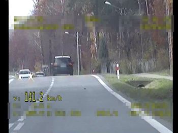 Powiat kolbuszowski: Pędził w zabudowanym ponad 140 km/h. Brawurową jazdę przerwali policjanci