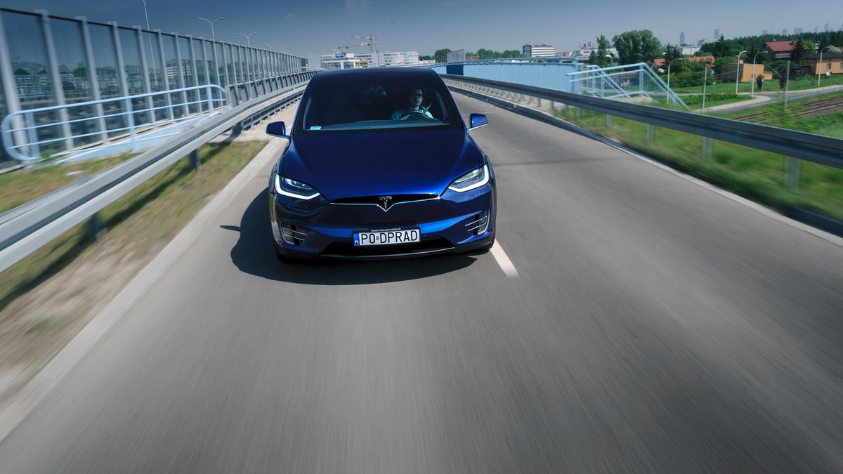 Tesla X również otrzymała aktualizację