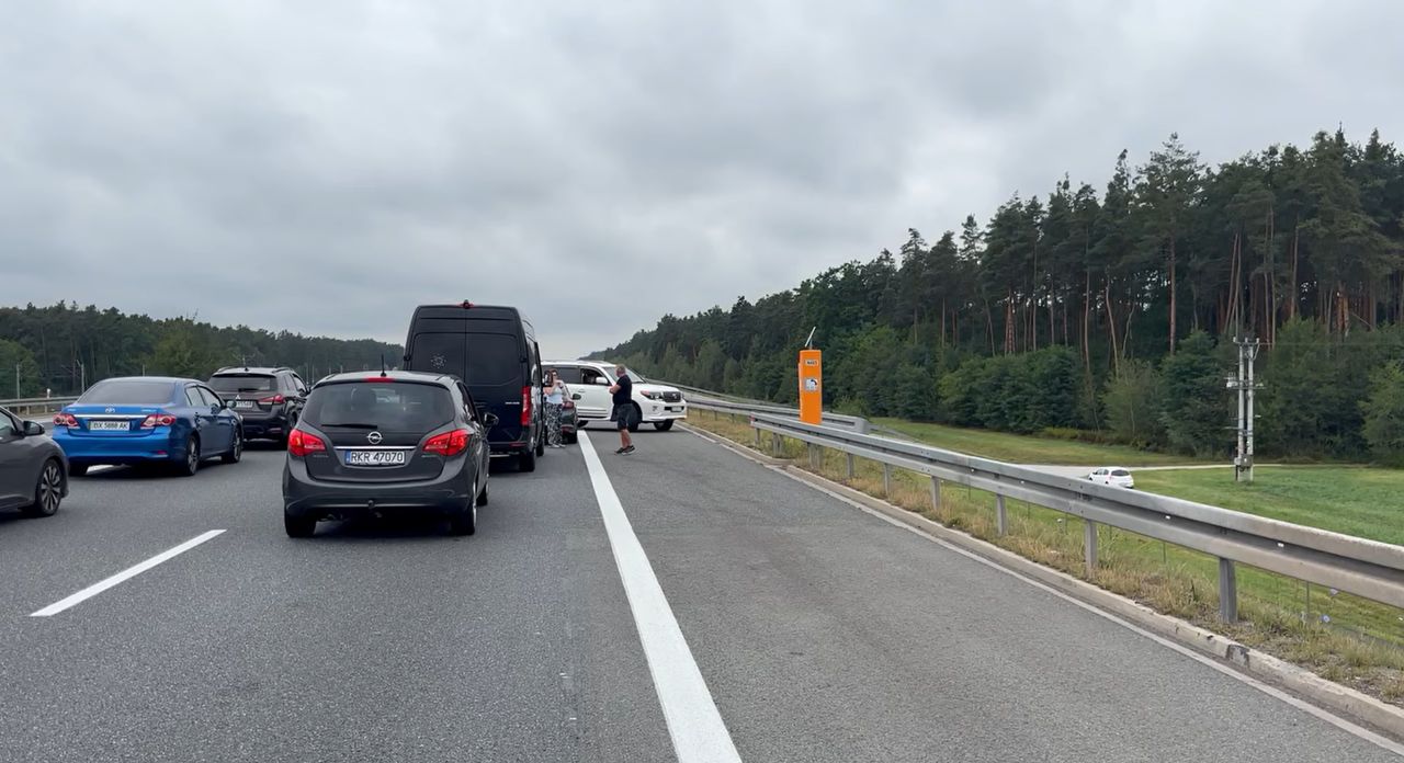 Patrzyli z niedowierzaniem. Skandaliczne sceny na A4