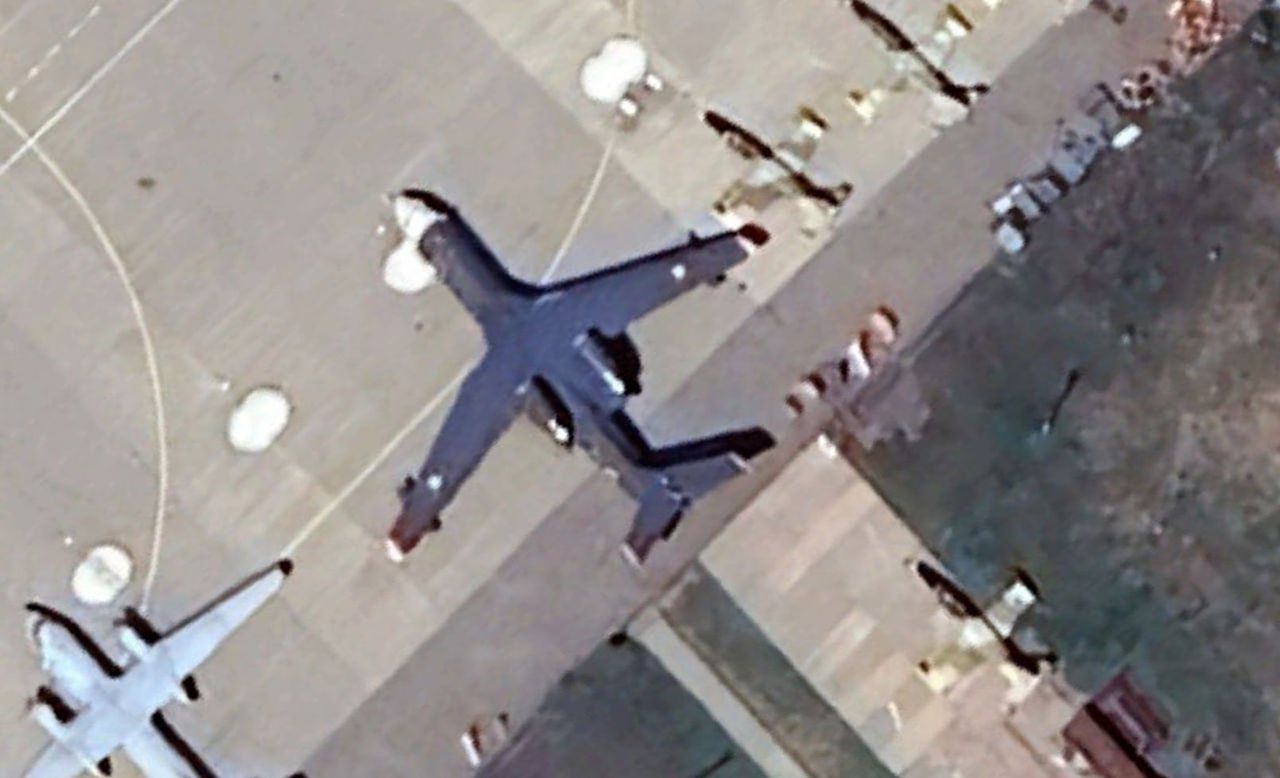 Zdjęcia satelitarne pokazały prawdę. Rosjanie stracili rzadki samolot