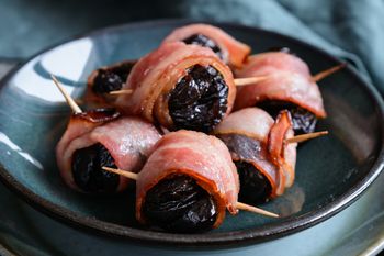 Zawijam w aromatyczne plastry i piekę. Przekąska, która znika w mgnieniu oka na święta