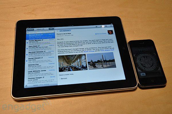 Wkrótce iPhone urośnie, a iPad zmaleje? (fot. EnGadget)