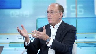 "Jesteśmy w recesji". Larry Fink ostrzega przed cłami Donalda Trumpa