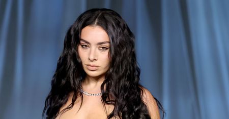 Charli XCX żegna erę "Brat". Czas na nowy rozdział